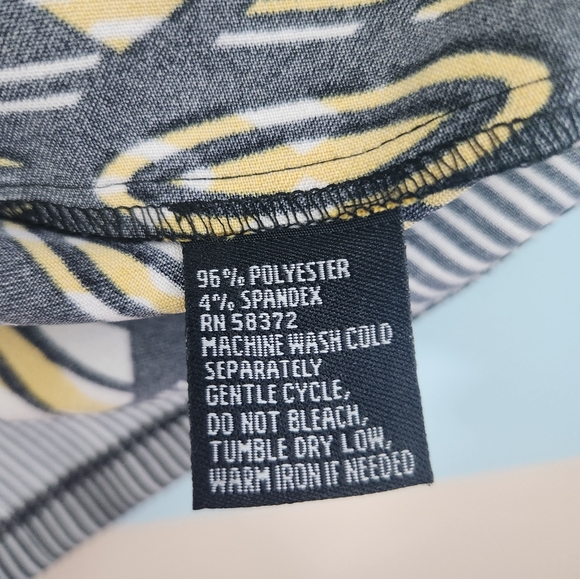 ILE New York Women's Plus Size Sleeveless Pattern Dress With Belt - Picture 9 of 9